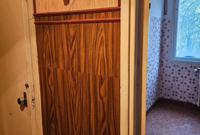 Apartament cu 3 camere semidecomandat în Titan - 3