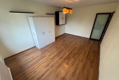 Apartament cu 2 camere decomandat, mobilat în Anda