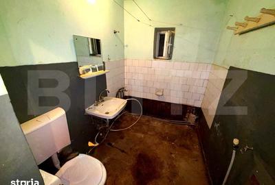 Apartament cu 2 camere semidecomandat în Cetate