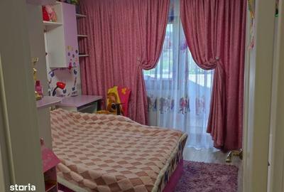 Casă cu 4 camere cu Teren 403 Mp în Nicolina