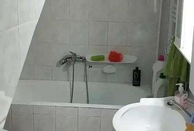 Casă cu Teren 250 Mp în Central - 1