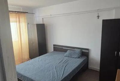 Apartament cu 3 camere decomandat în Păcurari