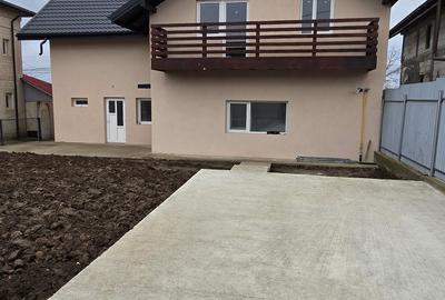 Casă individuală cu 6 camere cu Teren 430 Mp în Central - 1