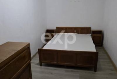 Apartament cu 2 camere semidecomandat în Micro 6