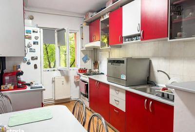 Apartament cu 2 camere semidecomandat în Girocului