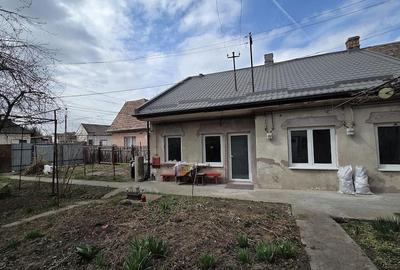 Casă cu Teren 2500 Mp în Central - 4