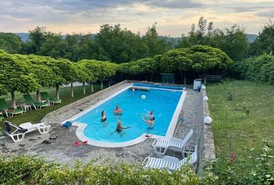 Casă individuală cu 7 camere cu Canalizare în Cornu de Jos (Cornu) - 12