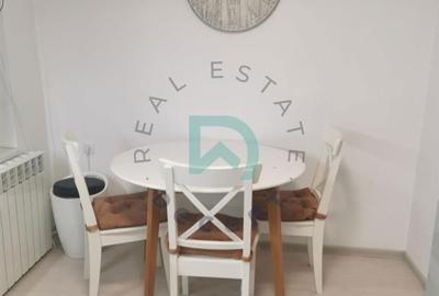 Casă cu 6 camere cu Canalizare în Centrul Istoric - 2