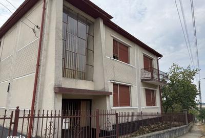 Casă cu 4 camere în Ardud