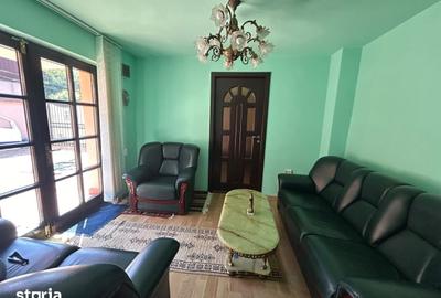 Casă cu 4 camere cu Canalizare în Chercea - 9