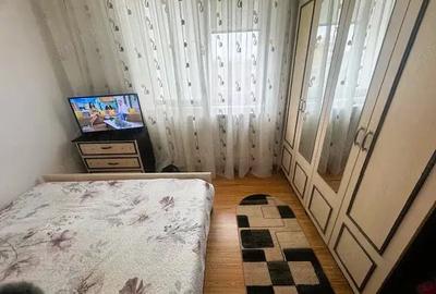 Apartament cu 4 camere decomandat în Drăgănești-Olt - 5