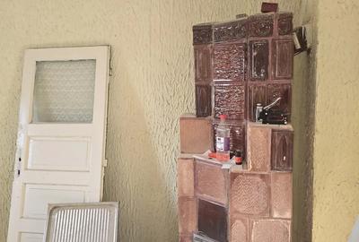 Casă cu 3 camere cu Teren 640 Mp în Traian