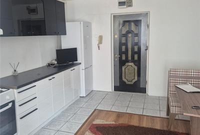 Apartament cu 2 camere decomandat în Central - 3