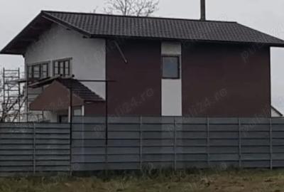 Casă cu 2 camere cu Teren 300 Mp în Vadu - 1