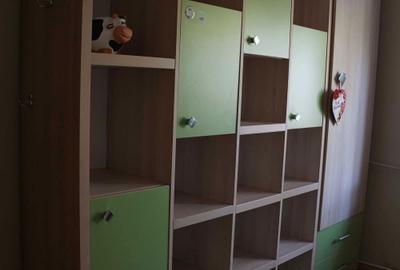 Apartament cu 4 camere decomandat în Rovine - 6