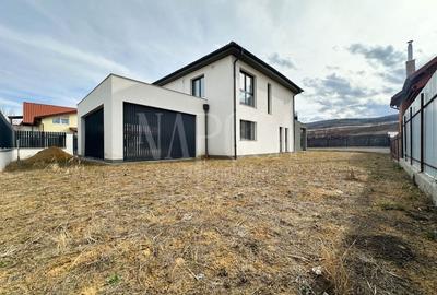 Casă individuală cu 5 camere cu Canalizare în Chinteni - 3