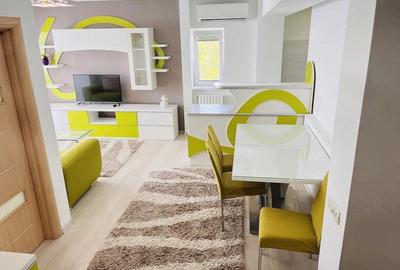Apartament cu 3 camere decomandat, mobilat în City Park Mall