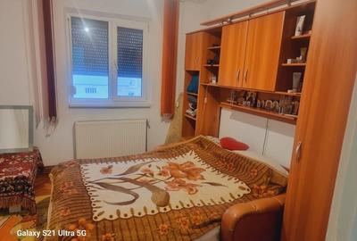 Apartament cu 3 camere semidecomandat în Central - 6