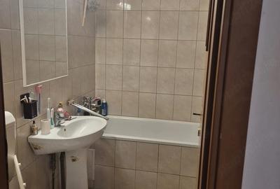 Apartament cu 2 camere nedecomandat în Gara de Nord