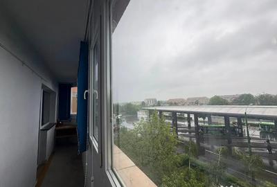 Apartament cu 2 camere decomandat în Triaj