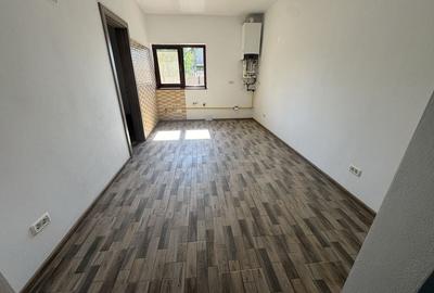 Casă cu 3 camere cu Teren 550 Mp în Giarmata