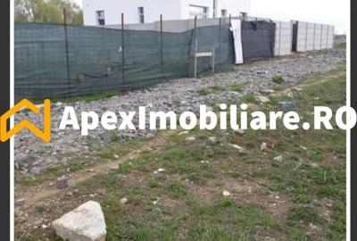 Teren de 420 mp, în Lacul Morii