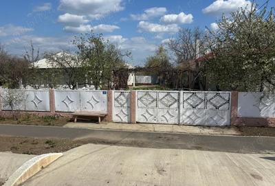 Casă cu 6 camere în Central