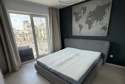 Apartament cu 3 camere decomandat, mobilat în Romană