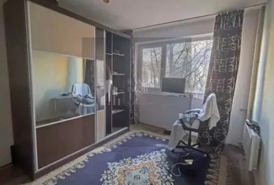 Apartament cu 2 camere semidecomandat în Alexandru Obregia