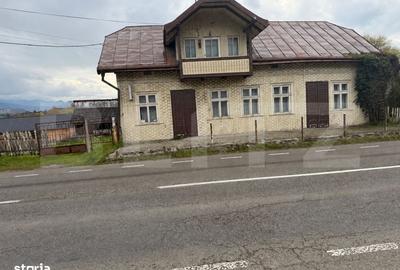 Casă cu 4 camere în Prăleni