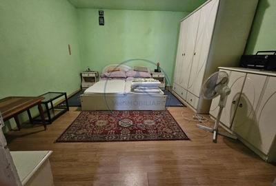 Casă cu 4 camere cu Teren 3500 Mp în Central