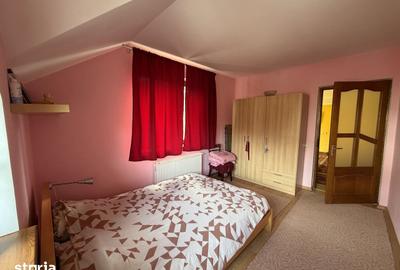 Casă cu 4 camere decomandat cu Teren 920 Mp în Central - 2