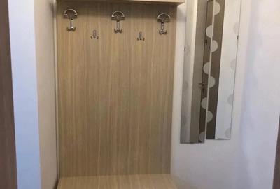 Garsonieră semidecomandată în Apărătorii Patriei