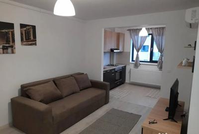 Apartament cu 2 camere semidecomandat în Cățelu