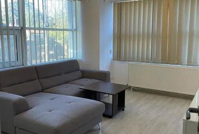 Apartament cu 2 camere decomandat, mobilat în Podul de Fier