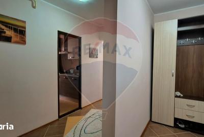 Apartament cu 2 camere, mobilat în Micro 13 - 13