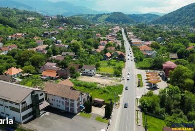 Teren de 1570 mp, în Central - 5