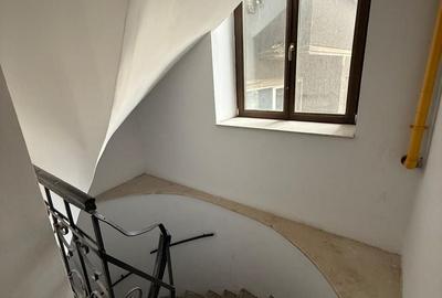 Casă individuală cu 5 camere cu Canalizare în Universitate - 4
