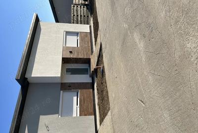 Casă cu 3 camere cu Teren 450 Mp în 1 Decembrie