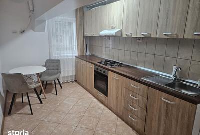 Garsonieră decomandată în Central - 2