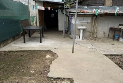 Casă cu 4 camere în Central - 1