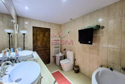 Casă cu 3 camere cu Teren 570 Mp în Central