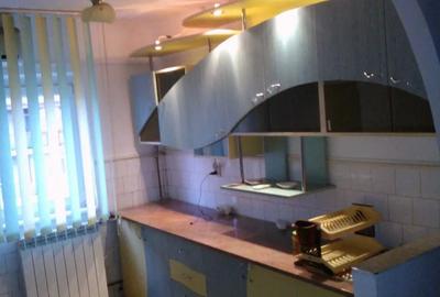 Apartament cu 3 camere decomandat în Central - 4