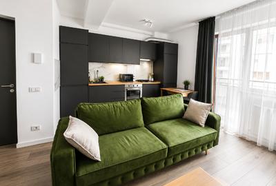 Apartament cu 2 camere semidecomandat, mobilat în Titan