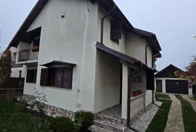 Casă individuală cu 5 camere cu Garaj în Petrești - 1