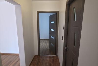 Apartament cu 3 camere semidecomandat în Vest - 3