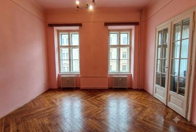 Apartament cu 3 camere circular în Ultracentral
