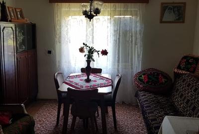 Casă cu 4 camere în Miluta - 6