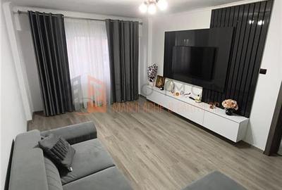 Apartament cu 3 camere decomandat, mobilat în Unirii Nord