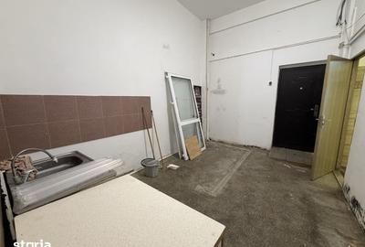 Spațiu comercial, de 60 mp, în Central - 10